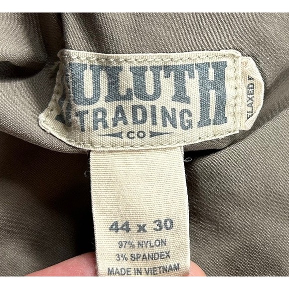 Duluth Trading Cargo Pants Mens 44x30 Beige Flex Dry On The Fly Performance - Picture 15 of 16